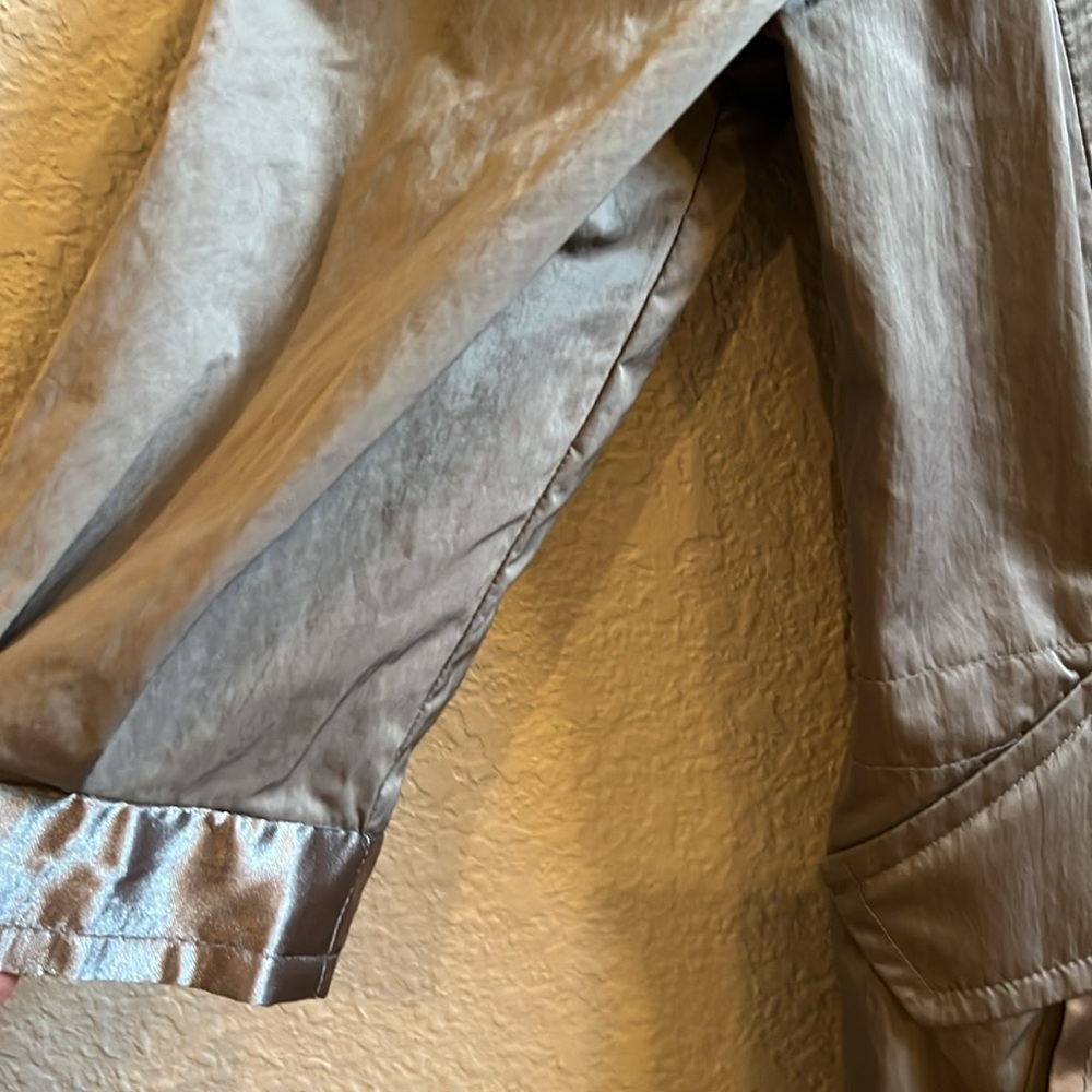 Zenergy Chico’s 1 Metallic Silver Jacket Excellent Condition - Picture 3 of 8